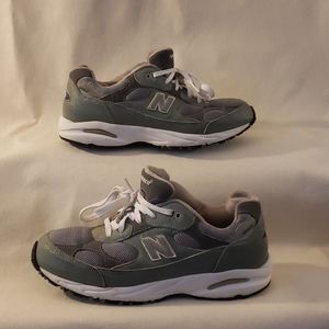 Unisex 992 New Balance Shoes
